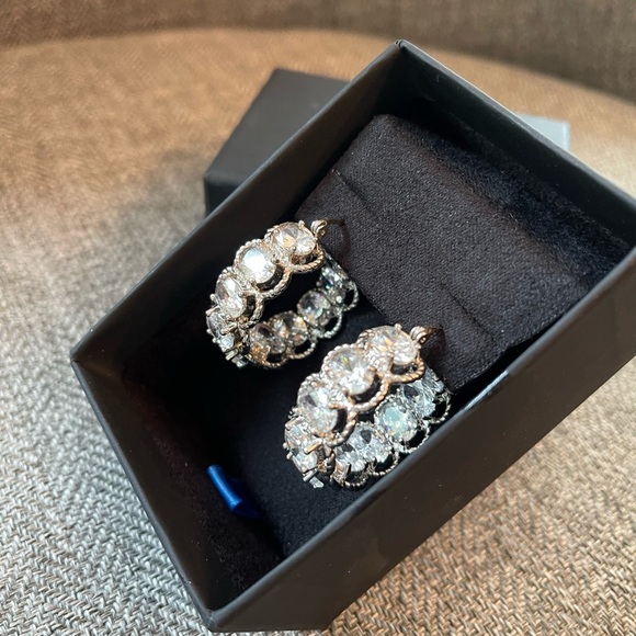 STUNNING Inside and Out Hoop Earrings - Picture 1 of 4